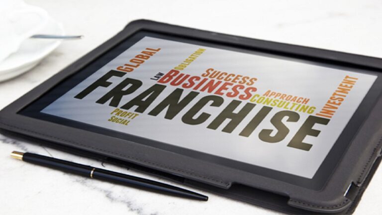 WHY INVEST IN A REAL ESTATE FRANCHISE?