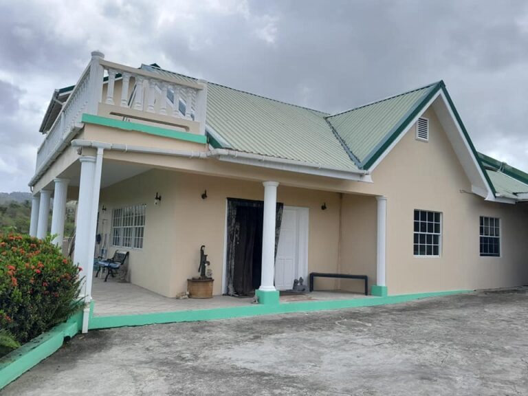 Family Home For Sale in Choiseul