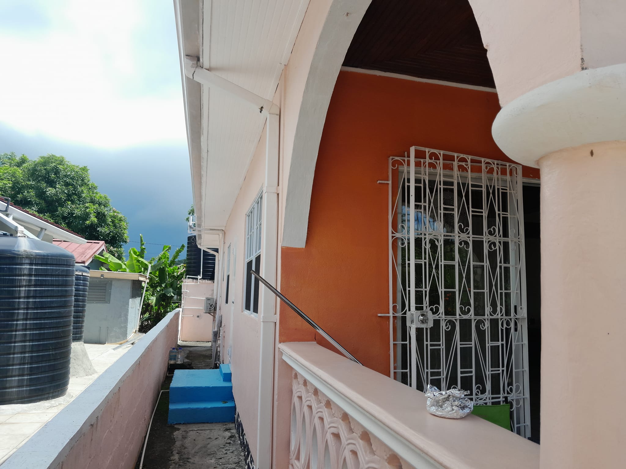 R048 UNFURNISHED BUNGALOW FOR RENT IN BLACK BAY